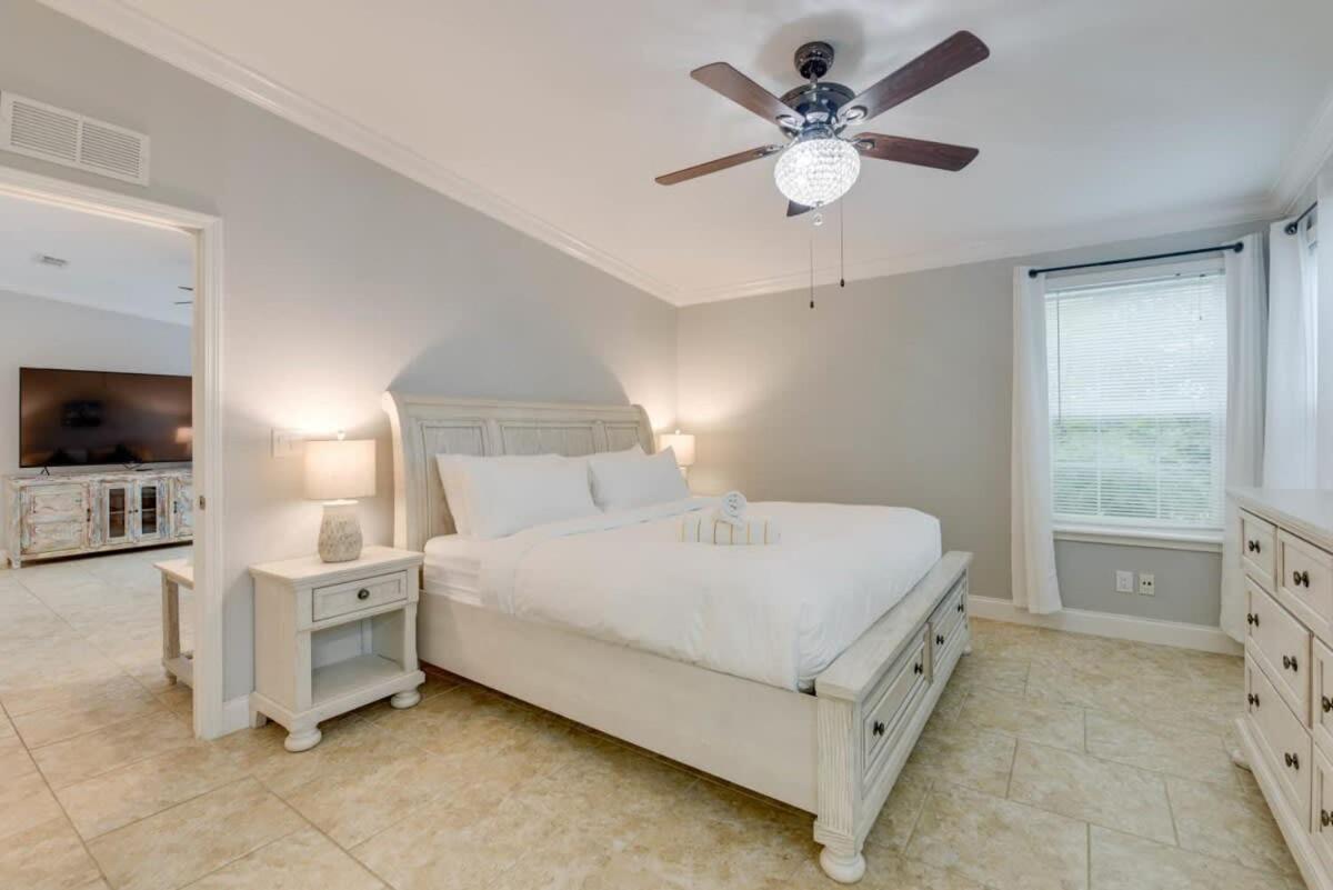 Loggerhead Lagoon - Modern Waterfront Home Pirates Cove Bagian luar foto