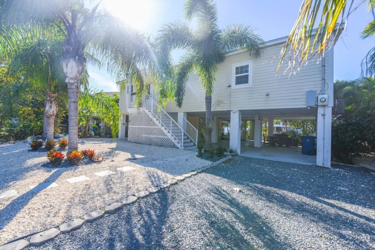 Loggerhead Lagoon - Modern Waterfront Home Pirates Cove Bagian luar foto